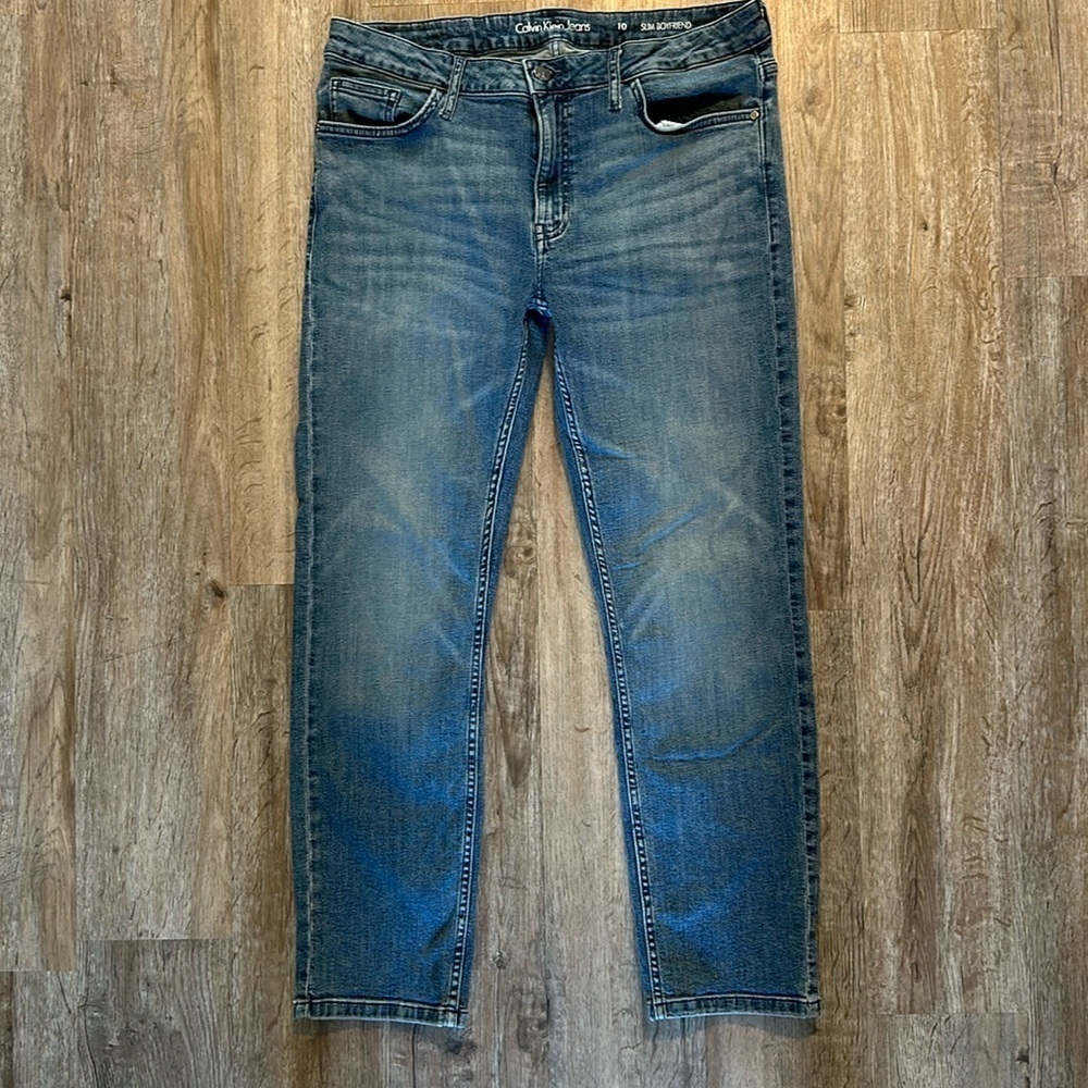 CALVIN KLEIN JEANS SIZE(10)